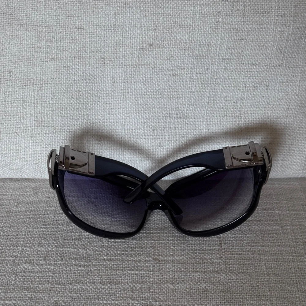 Gucci Sunglasses Oversized Logo Square Shield Navy Buckle Logo Monogram GG‎ 9591
